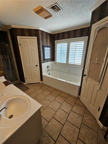 4710 Lake Huron Dr, Corpus Christi, TX 78413