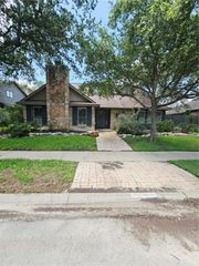 4710 Lake Huron Dr, Corpus Christi, TX 78413