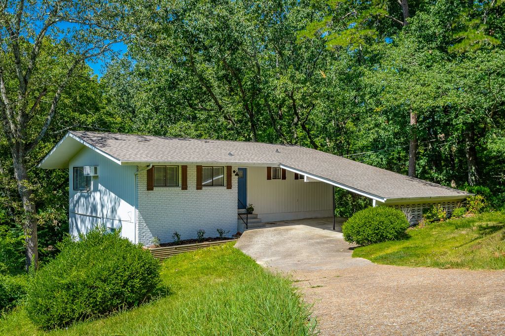 506 Bitsy Ln, Chattanooga, TN 37415