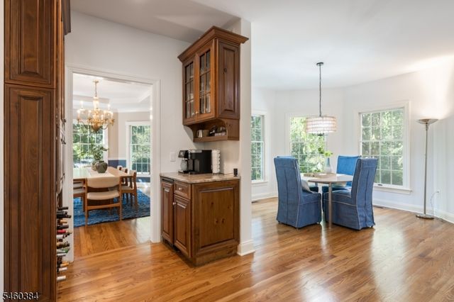 16 Trinity Pl, Warren Twp., NJ 07059