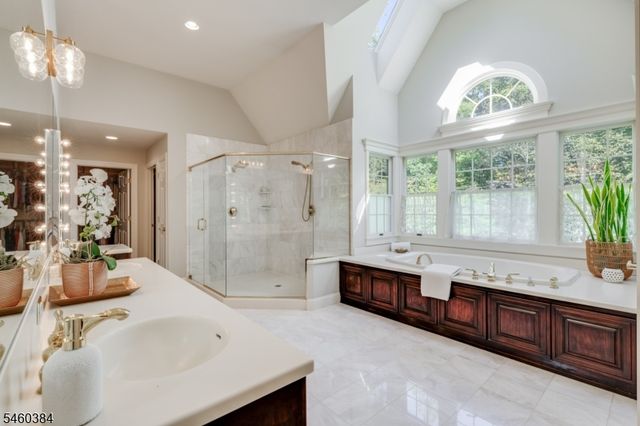 16 Trinity Pl, Warren Twp., NJ 07059