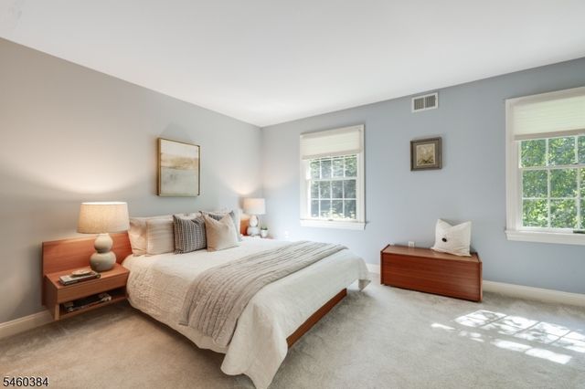 16 Trinity Pl, Warren Twp., NJ 07059