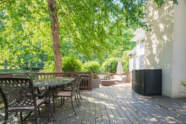 16 Trinity Pl, Warren Twp., NJ 07059
