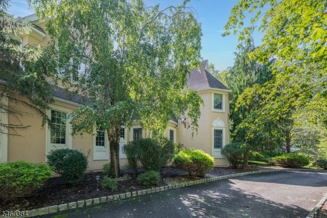 16 Trinity Pl, Warren Twp., NJ 07059