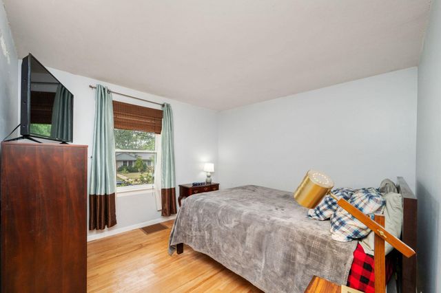 2821 Quebec Avenue S, Saint Louis Park, MN 55426