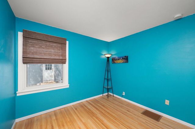 2821 Quebec Avenue S, Saint Louis Park, MN 55426