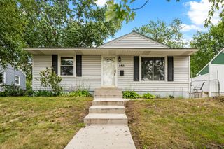 2821 Quebec Avenue S, Saint Louis Park, MN 55426