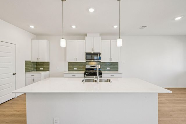 3211 Quiet Sunset Drive, Houston, TX 77080