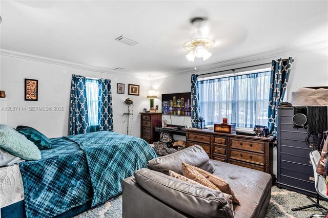 2100 NE 170th Street, North Miami Beach, FL 33162