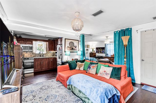 2100 NE 170th Street, North Miami Beach, FL 33162