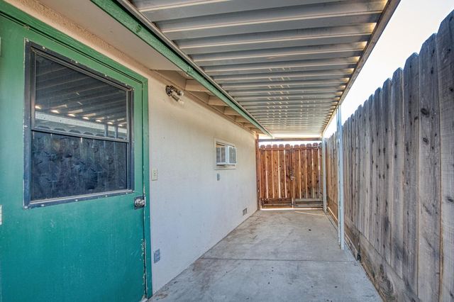 145 Rall Avenue, Clovis, CA 93612