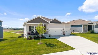 17613 Rose Lane Road, Omaha, NE 68136