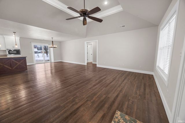 1709 Ashwood Drive, Jasper, IN 47446