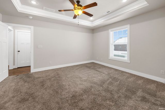 1709 Ashwood Drive, Jasper, IN 47446