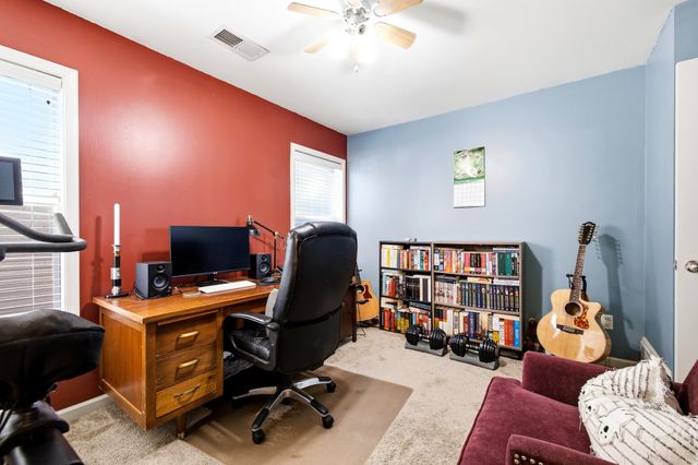 1282 E ISLAND PL, Memphis, TN 38103