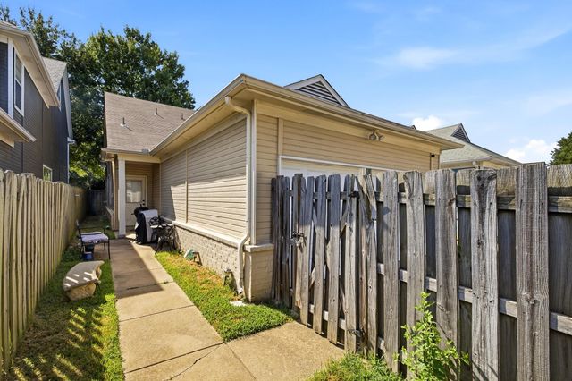 1282 E ISLAND PL, Memphis, TN 38103