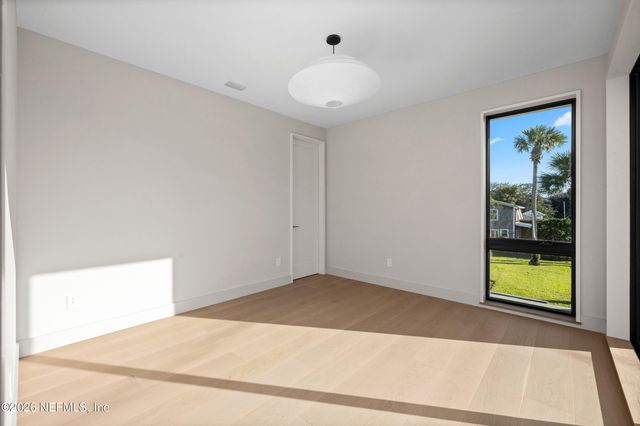 1475 OCEAN Boulevard, Atlantic Beach, FL 32233
