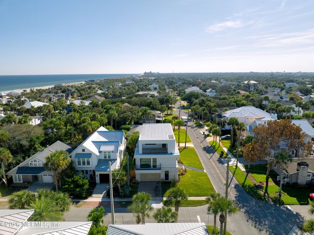 1475 OCEAN Boulevard, Atlantic Beach, FL 32233