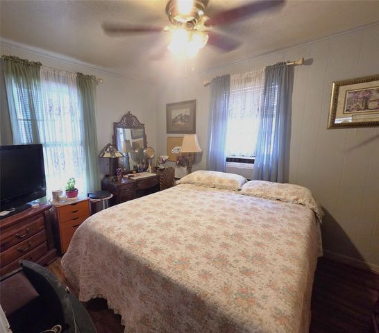 200 Hill Top Road, Glen Rose, TX 76043