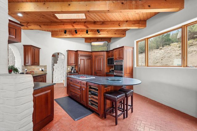 303 Spring Creek Place NE, Albuquerque, NM 87122