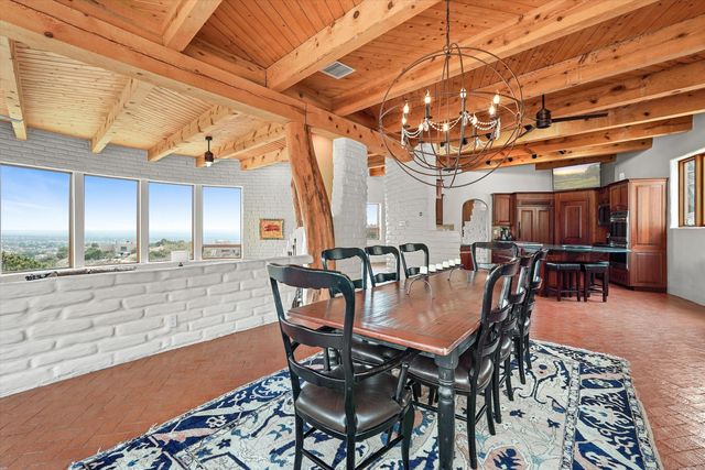 303 Spring Creek Place NE, Albuquerque, NM 87122