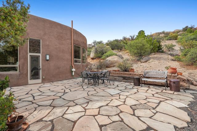 303 Spring Creek Place NE, Albuquerque, NM 87122