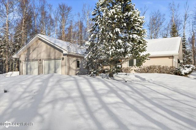 6741 W Hemmer Drive, Wasilla, AK 99623