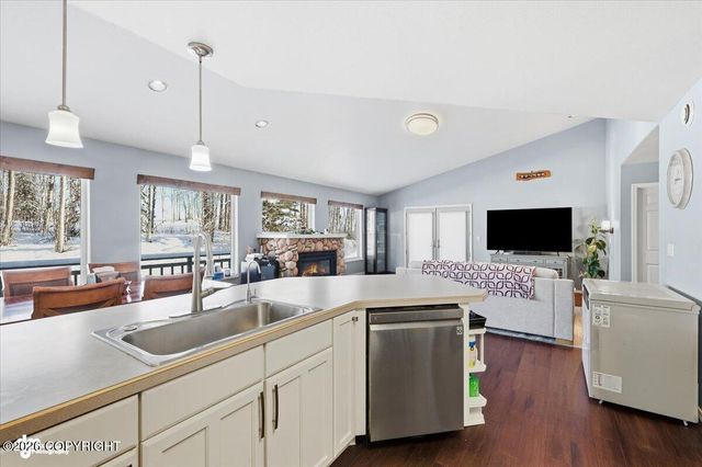 6741 W Hemmer Drive, Wasilla, AK 99623