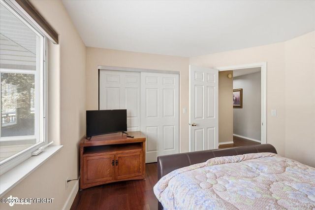 6741 W Hemmer Drive, Wasilla, AK 99623