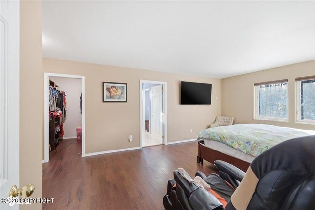 6741 W Hemmer Drive, Wasilla, AK 99623