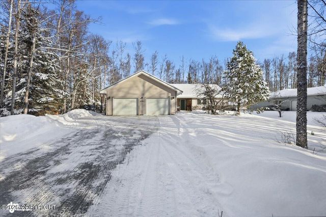 6741 W Hemmer Drive, Wasilla, AK 99623