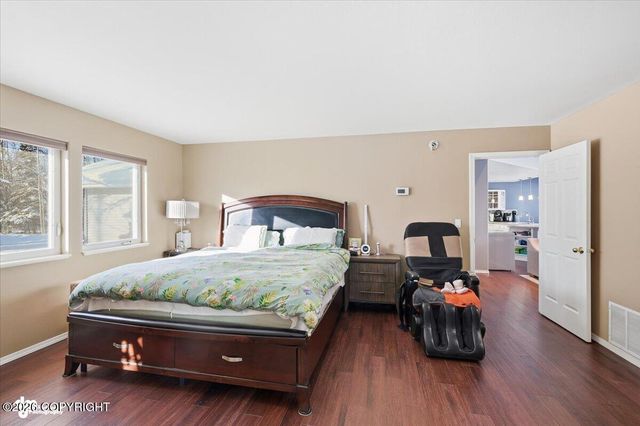 6741 W Hemmer Drive, Wasilla, AK 99623