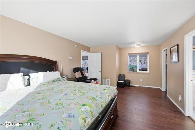 6741 W Hemmer Drive, Wasilla, AK 99623