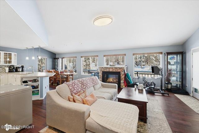 6741 W Hemmer Drive, Wasilla, AK 99623