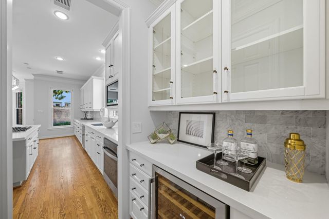 4944 Tilbury Drive, Houston, TX 77056