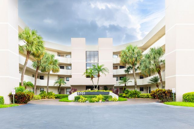 5701 Camino Del Sol 204, Boca Raton, FL 33433