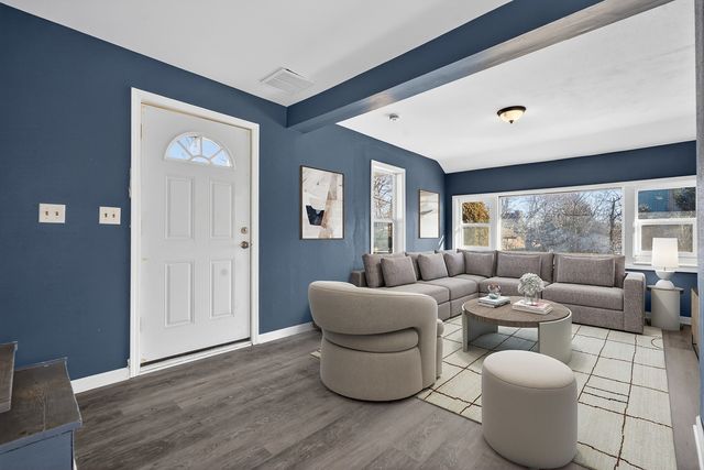 42319 N Woodbine Avenue, Antioch, IL 60002