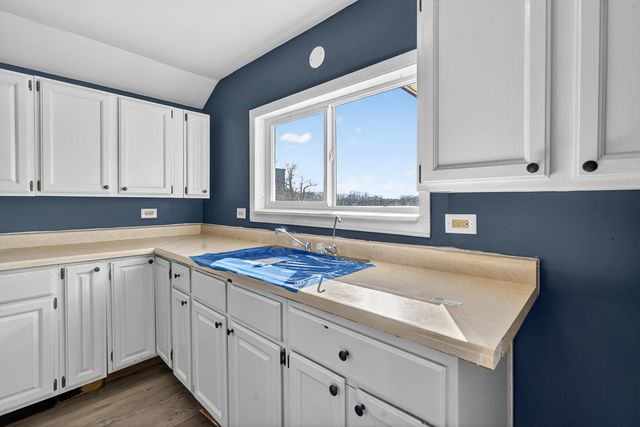 42319 N Woodbine Avenue, Antioch, IL 60002