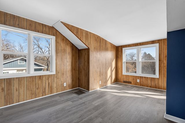 42319 N Woodbine Avenue, Antioch, IL 60002