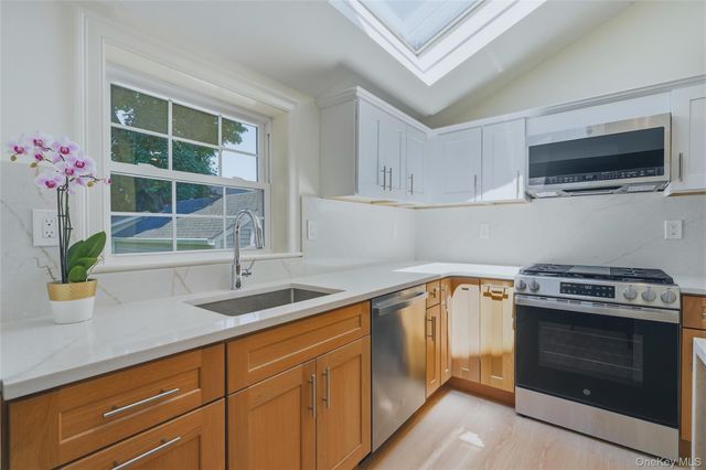 168 Longview Avenue, White Plains, NY 10605