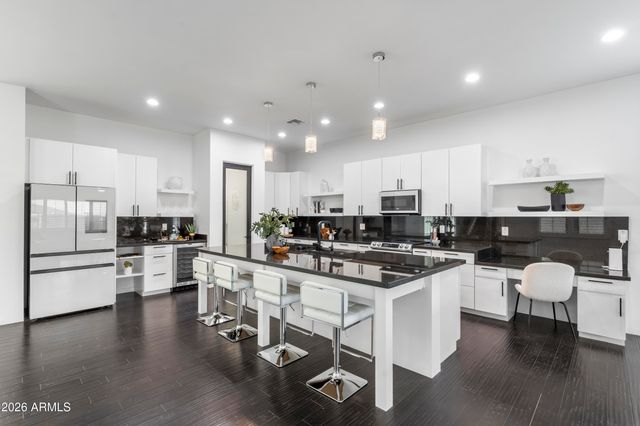 11209 S 39th Lane, Laveen, AZ 85339