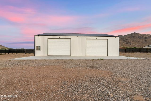 11209 S 39th Lane, Laveen, AZ 85339