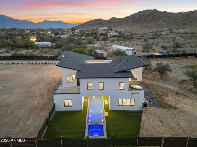 11209 S 39th Lane, Laveen, AZ 85339