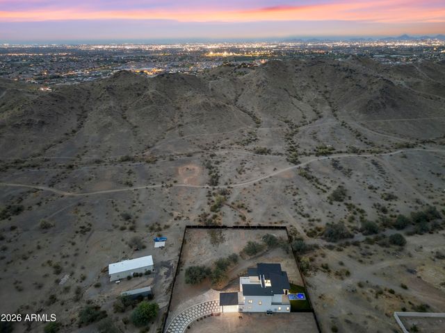 11209 S 39th Lane, Laveen, AZ 85339