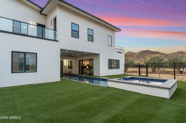 11209 S 39th Lane, Laveen, AZ 85339
