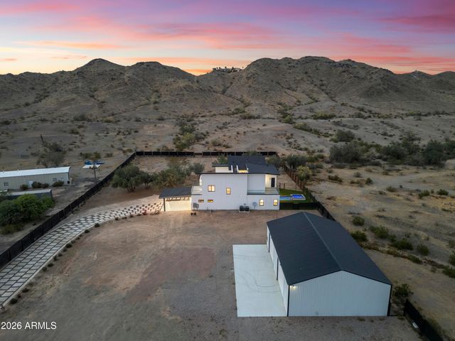 11209 S 39th Lane, Laveen, AZ 85339