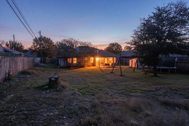 107 Catie Lane, Joshua, TX 76058