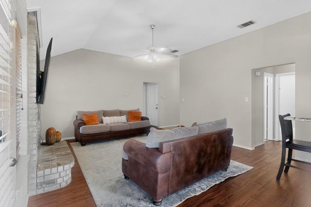 107 Catie Lane, Joshua, TX 76058