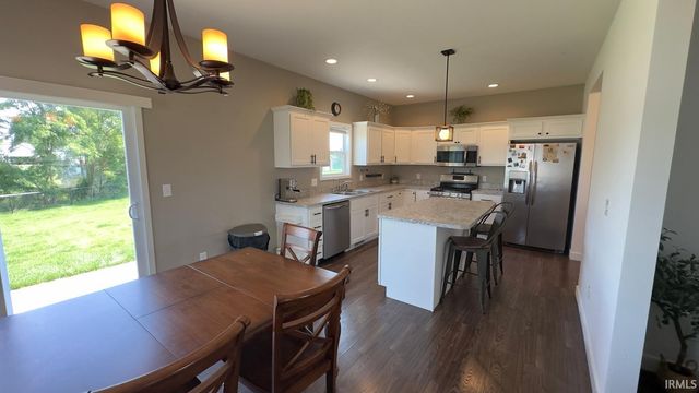 12853 King Fish Court, Middlebury, IN 46540