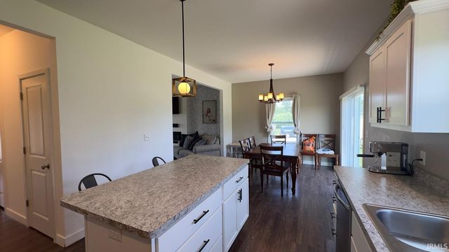 12853 King Fish Court, Middlebury, IN 46540